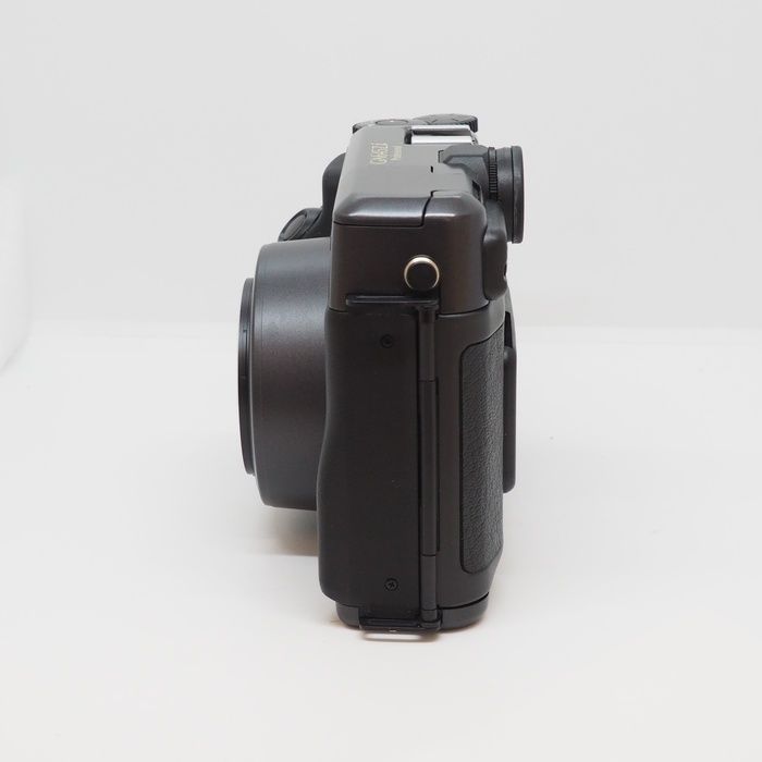 富士フィルム GA645Zi Black 最も簡単に使える中判カメラサンライズ