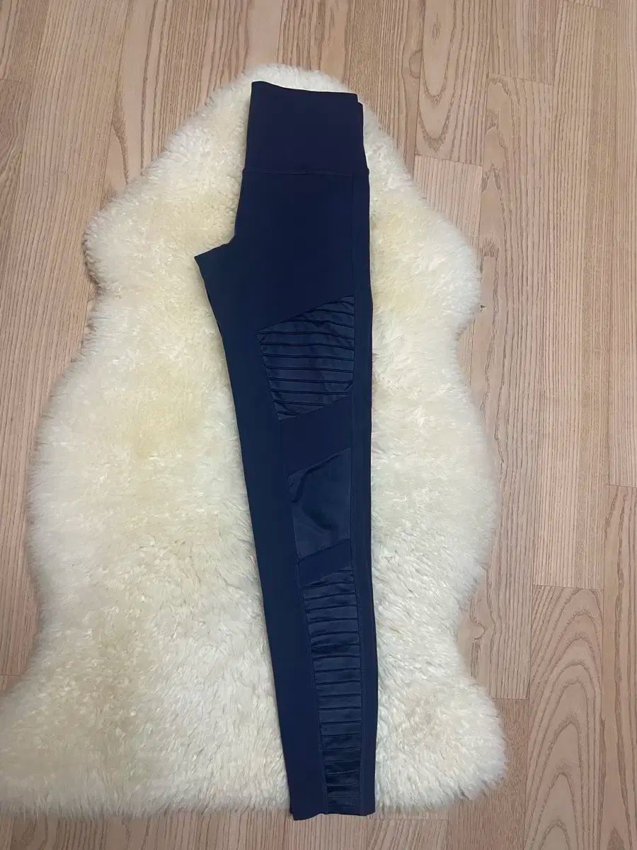 Alo ヨガ レギンス ネイビー S 55 DECORATOM_COM_BR