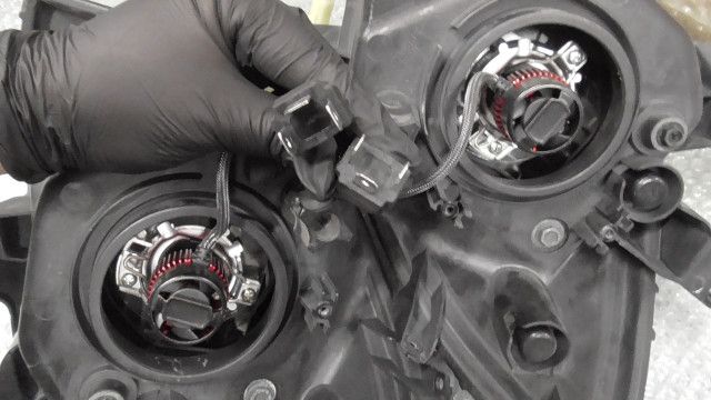 の ヘッドライト