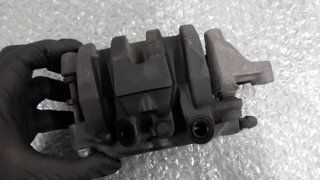 ぶっちー フォルツァZ MF10-1001xxx の Fキャリパー:#1761874645 - メルカリ