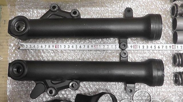 Ninja 400R ER400Bの アウターチューブ セット 1761884303