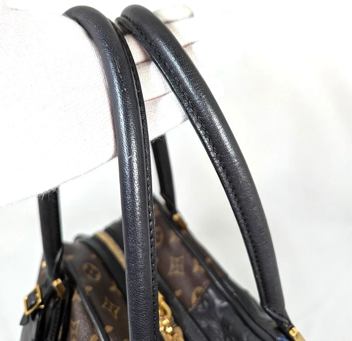 モノグラム M40504