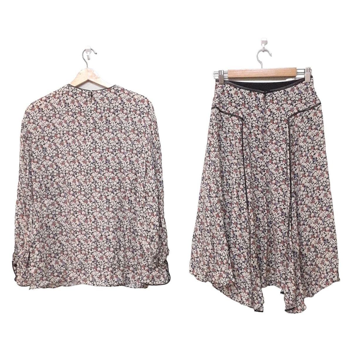 EPOCA エポカ スカートセットアップ レディース - パープル×黒×マルチ 花柄