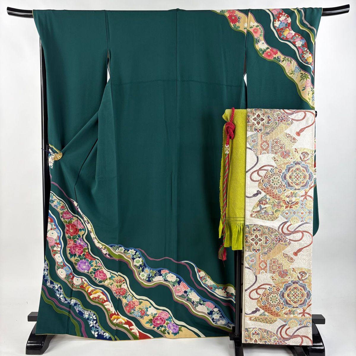 振袖 身丈168cm 裄丈69.5cm L 袷 袋帯フルセット 落款 椿 菊 染め分け 緑 正絹 秀品