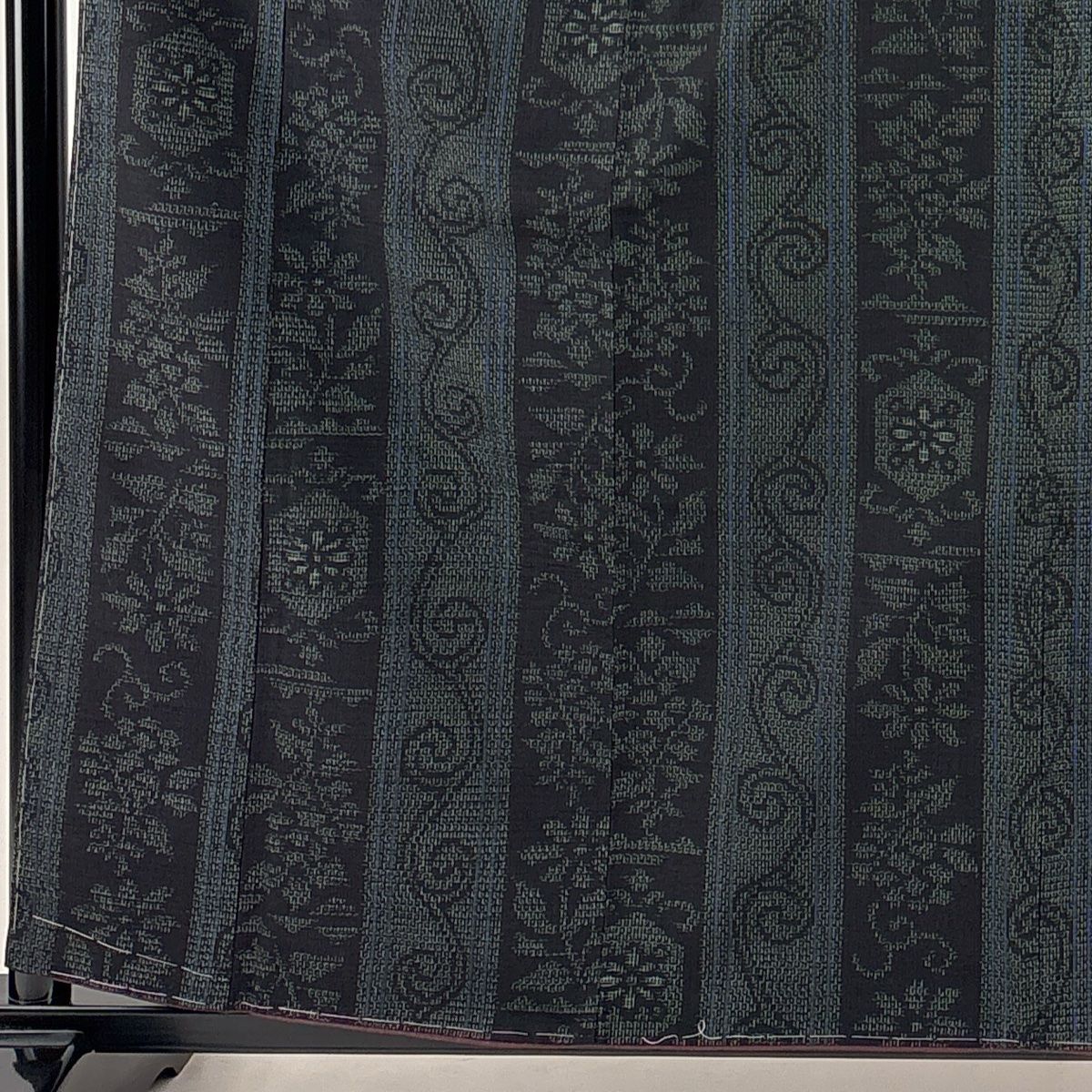 紬 身丈159cm 裄丈63cm S 袷 やまと 草花 縦縞 濃紺 正絹 秀品