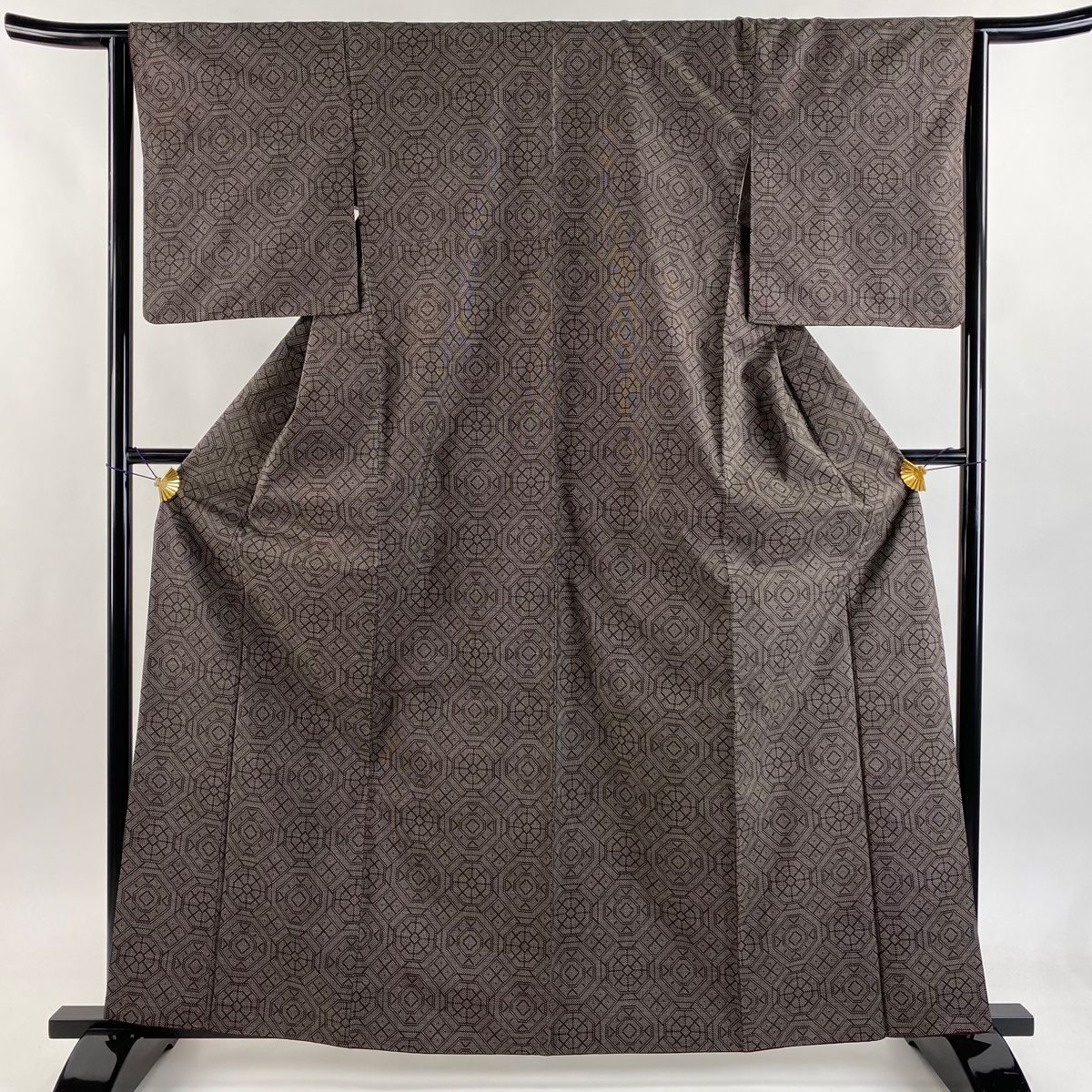 紬 身丈162.5cm 裄丈63cm S 袷 幾何学模様 焦茶色 正絹 秀品