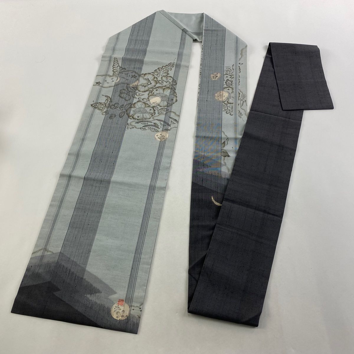 美品】 名古屋帯 逸品 大脇一心 落款 紬地 辻が花 蝶 青灰色 正絹