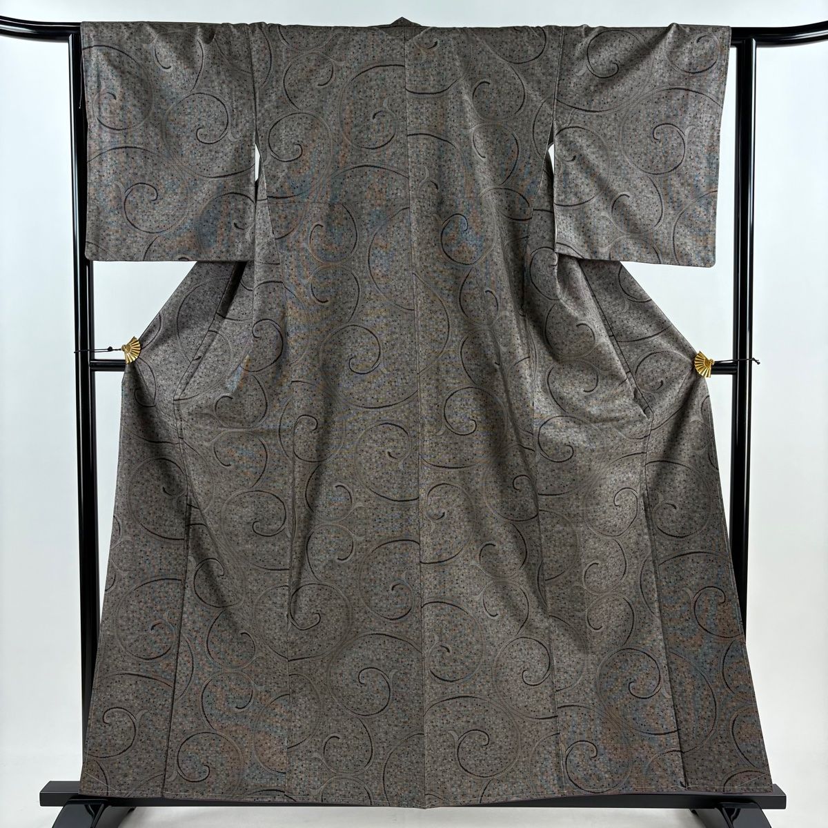 大島紬 身丈159.5cm 裄丈64.5cm M 袷 純泥染 証紙 唐草 灰茶 正絹
