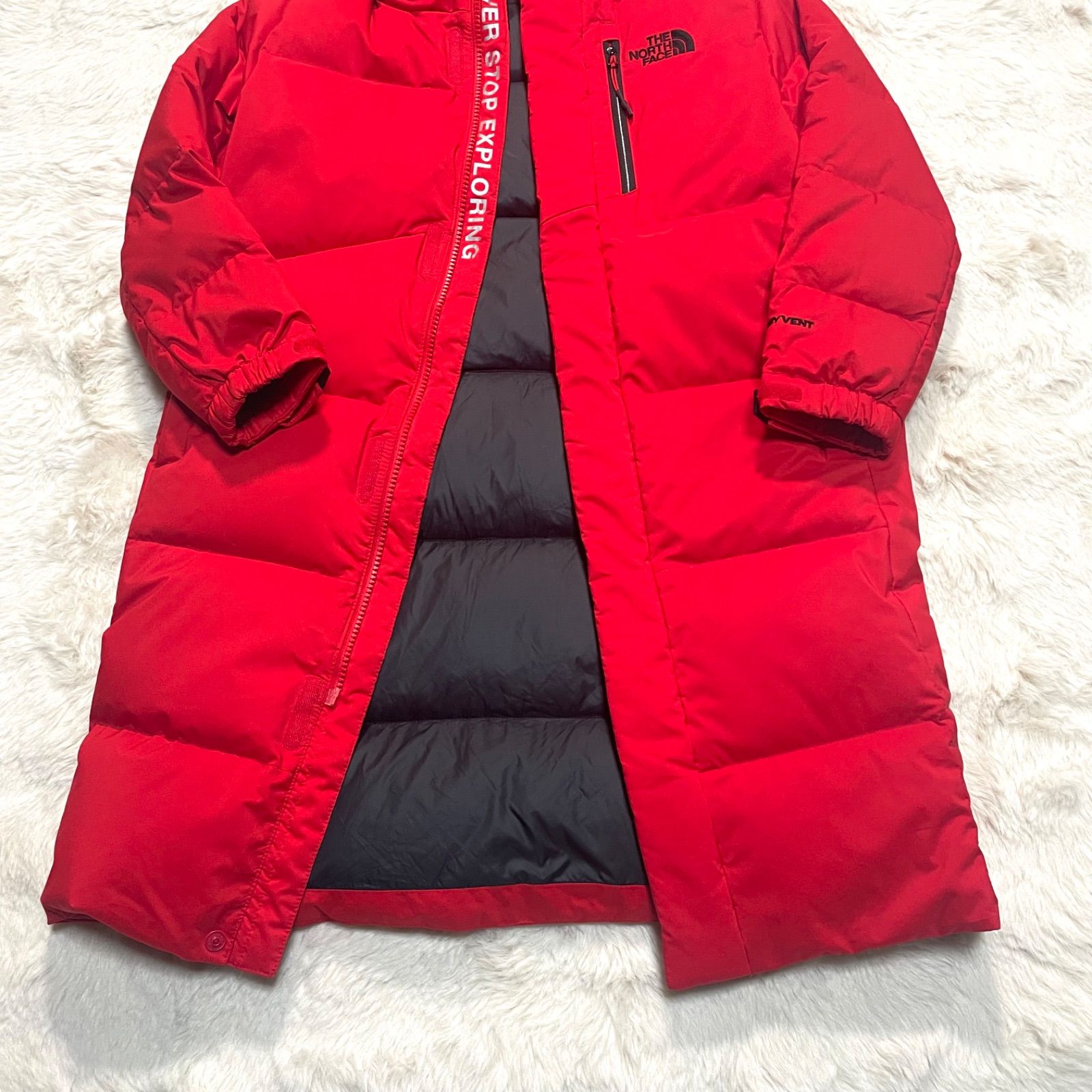 幼さのある THE NORTH FACE ノースフェイス ダウンコート ベンチコート ダウンジャケット ワンポイント刺繍 ロゴジップ キッズ 130cm 子供 男児 女児 男女兼用 ユニセックス 赤 レッド 古着 【最新種類】