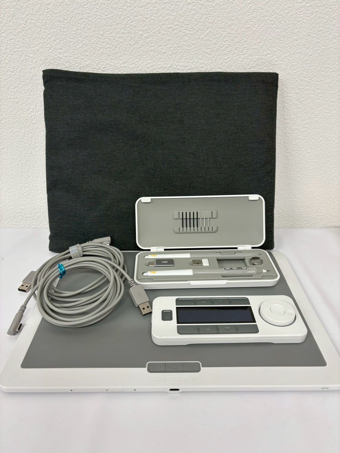 Xencelabs Pen Tablet Medium Bundle SE ホワイト グレー 動作未 ペンタブレット ワイヤレス エクセンスラボ