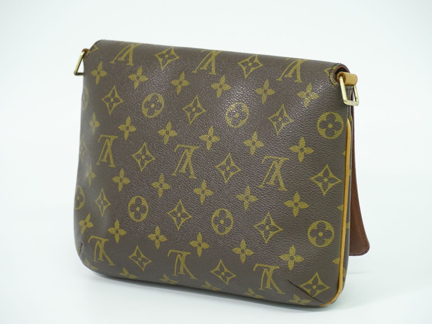 本物 ルイヴィトン LOUIS VUITTON LV ミュゼットタンゴ ショート  