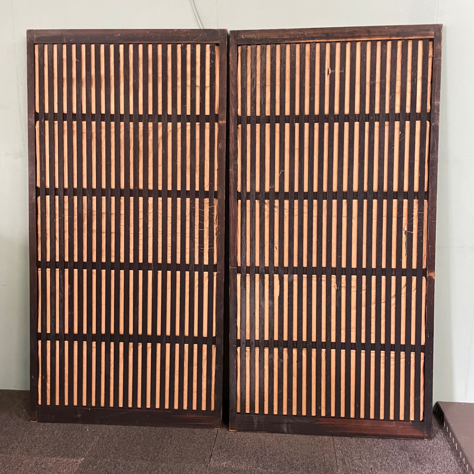 ♭ 千本格子 2枚組 W87cm×D3cm×H173cm 古民家 店舗 什器 引戸 インテリア 引き戸 ビンテージ アンティーク 古道具 家具 建具