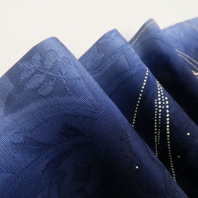 ❁tomihisa❁ 単衣 BANKAN 印伝 縦暈し 着物 仕付け糸付 トール ワイド 洒落心を映す印伝と藍鉄の美を纏う喜び 小紋 6793