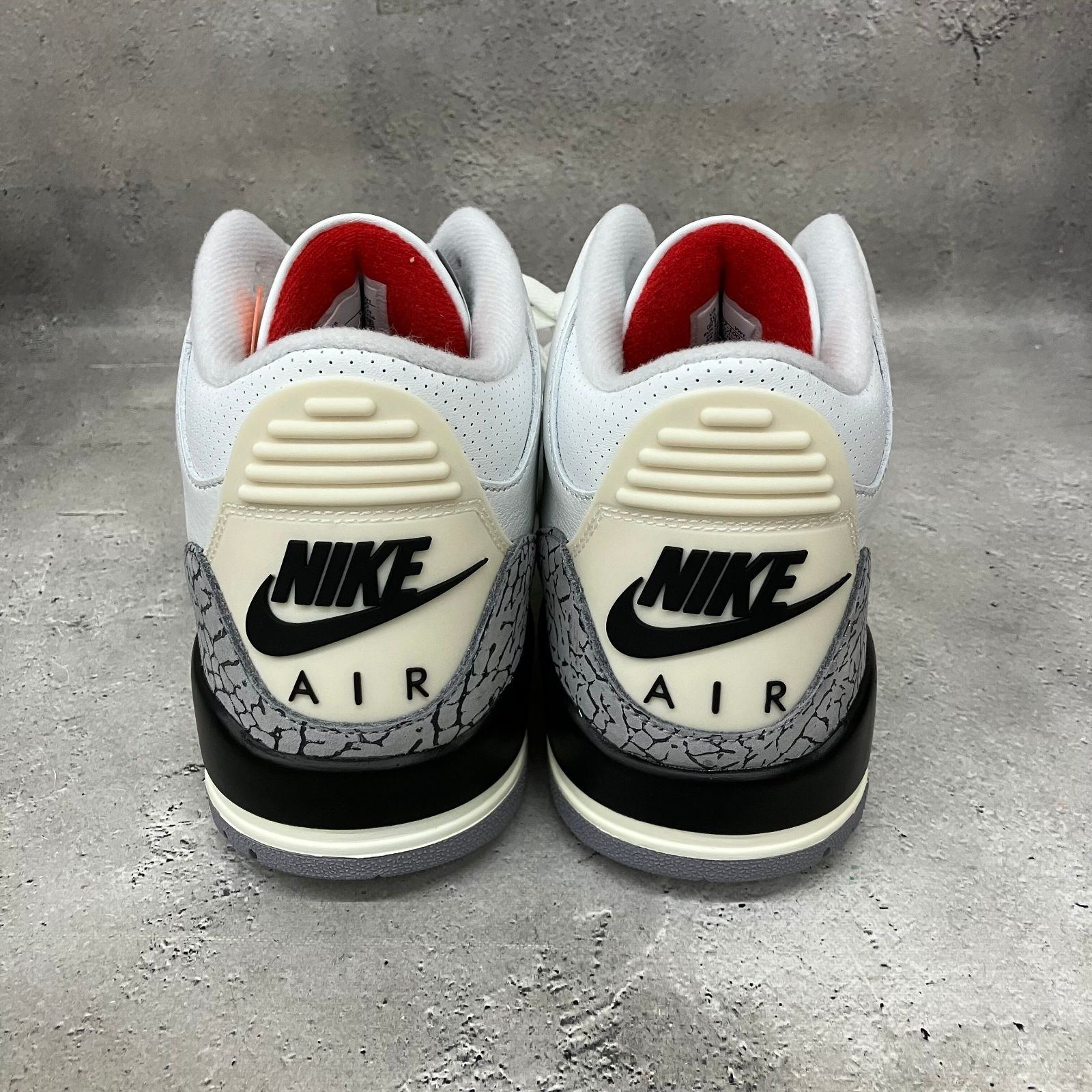 ナイキ エアジョーダン3 レトロ ホワイトセメント リイマジンド　28センチ ナイキ エアジョーダン3 レトロ ホワイトセメント リイマジンド 28cm