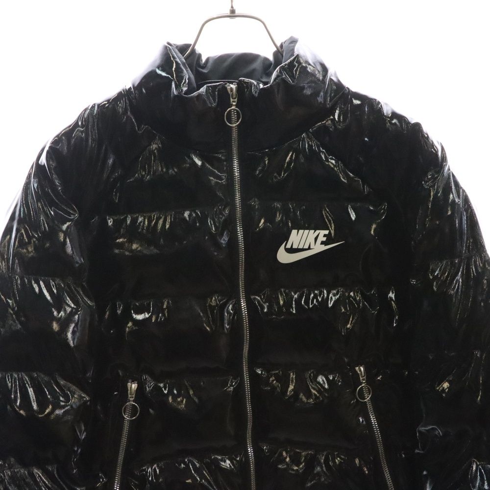 NIKE (ナイキ) ロゴプリント エナメルダウンジャケット ブラック
