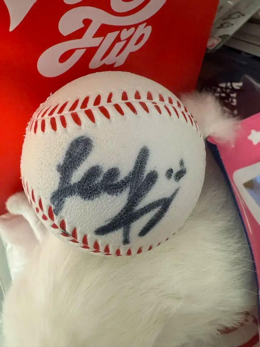 ショーケース キックフリップ ケイフン サインボール