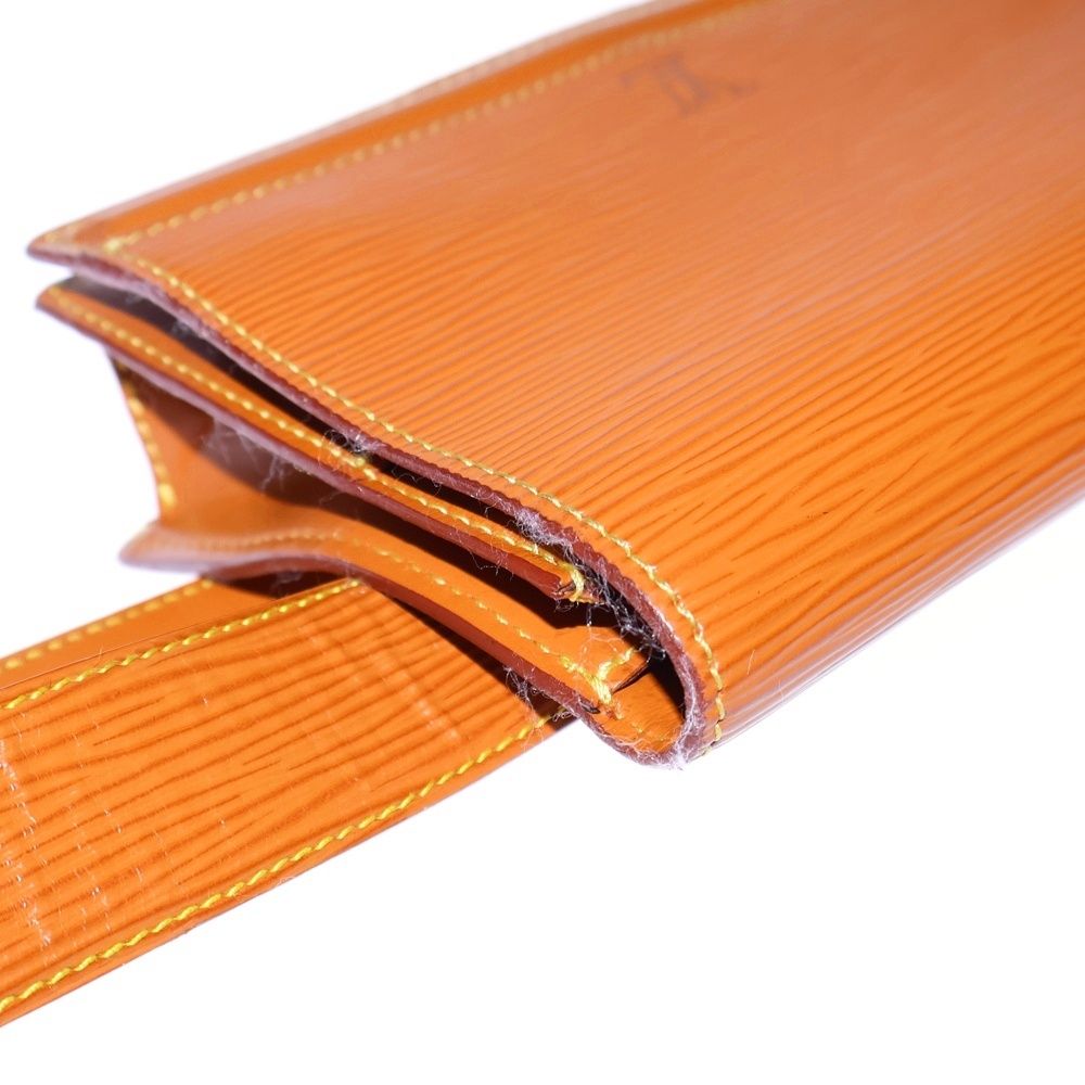 LOUIS VUITTON (ルイヴィトン) エピ サンチュール ティルシット ケニア