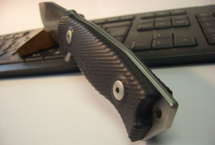 ライオンスチール