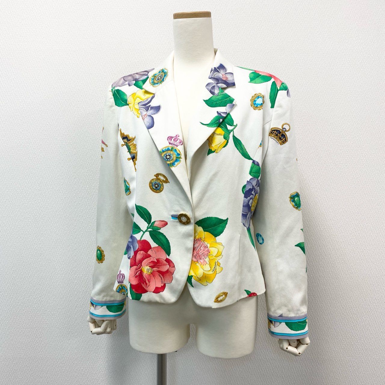 59k1 LEONARD FASHION レオナール ファッション 花柄プリント 金ボタン