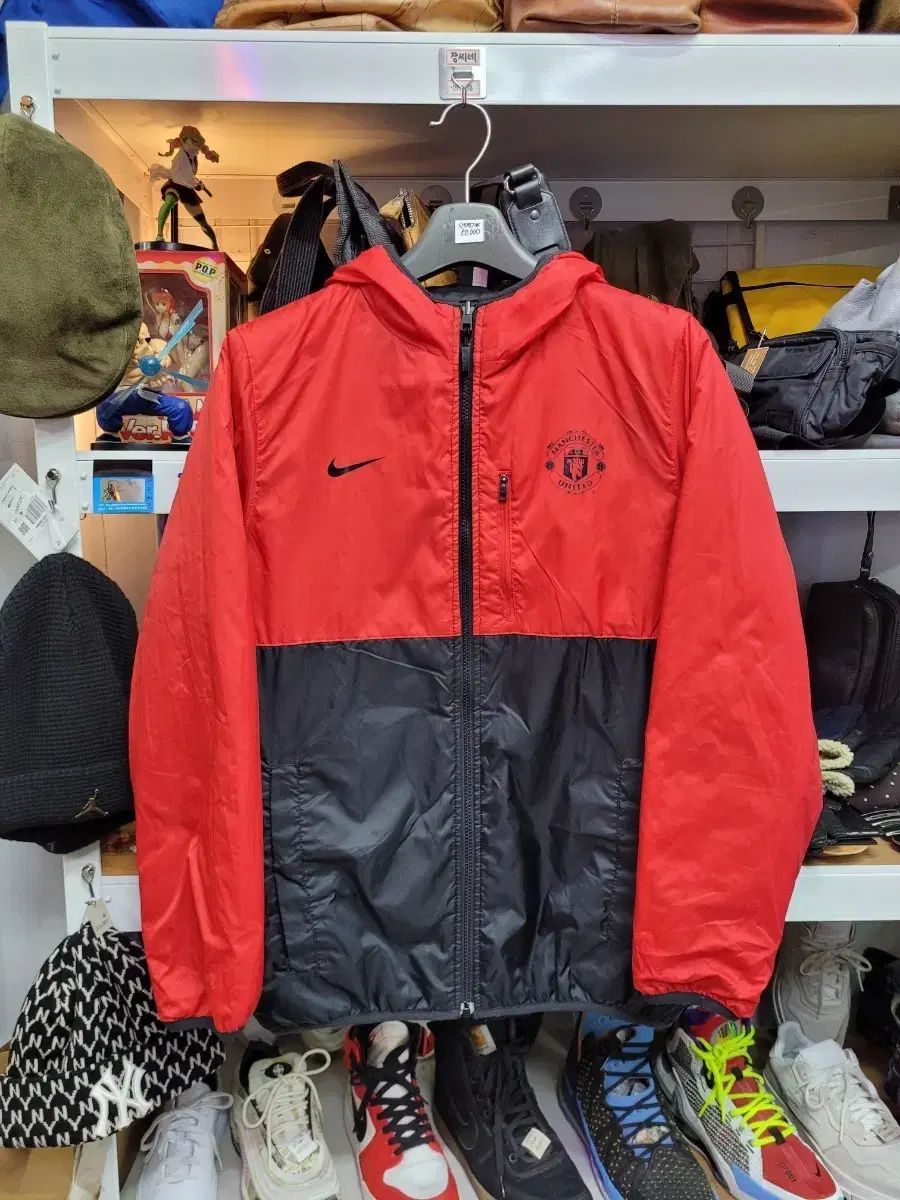 NIKE ナイキ マンチェスターユナイテッド リバーシブル ダウン アウター