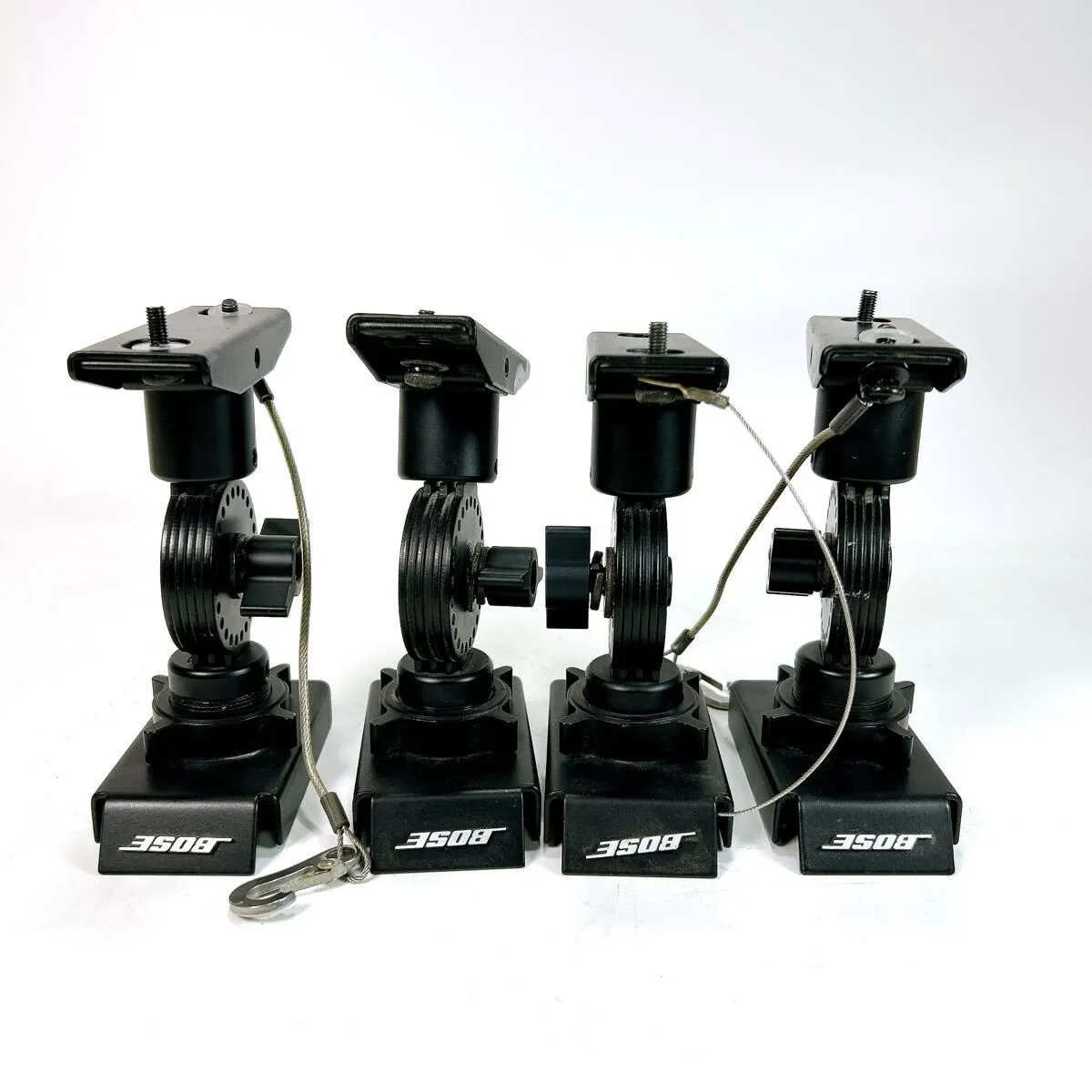 Bose CW-30B ブラック マウントブラケット 4本(2本×二箱) 2026年最新】