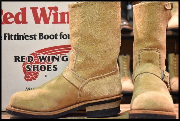 7.5D PT91刺繍 レッドウィング 8268 スエード エンジニア タン ラフアウト スチールトゥ ベージュ ブーツ redwing HOPESMORE FJ303