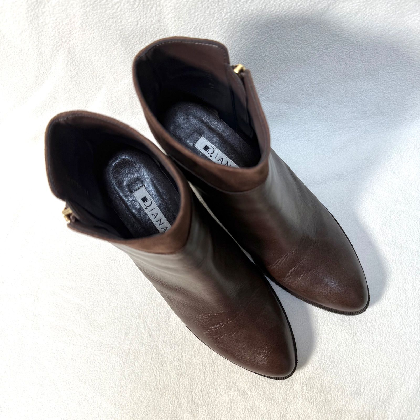 極美品・未使用級✨ダイアナ サイドジップ ポインテッドトゥ レザー