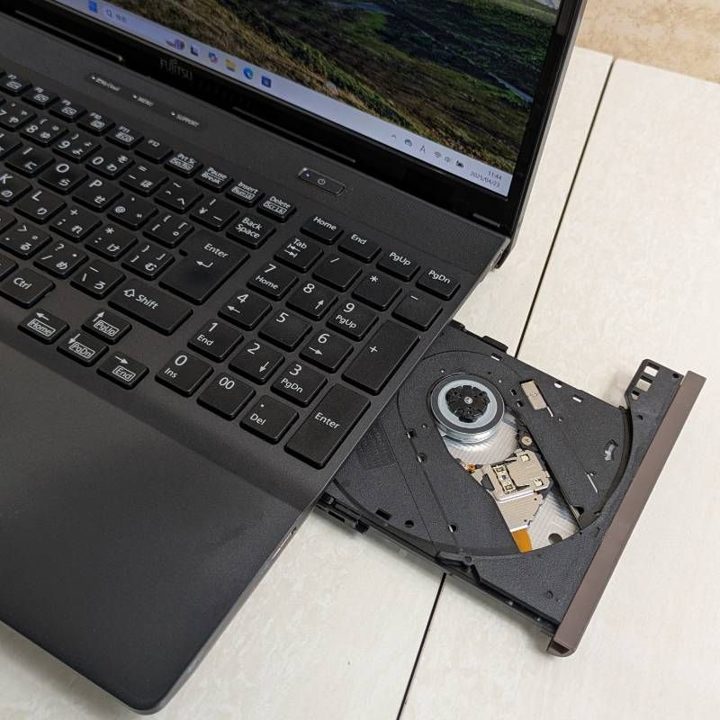 Windows11ノートパソコン S85