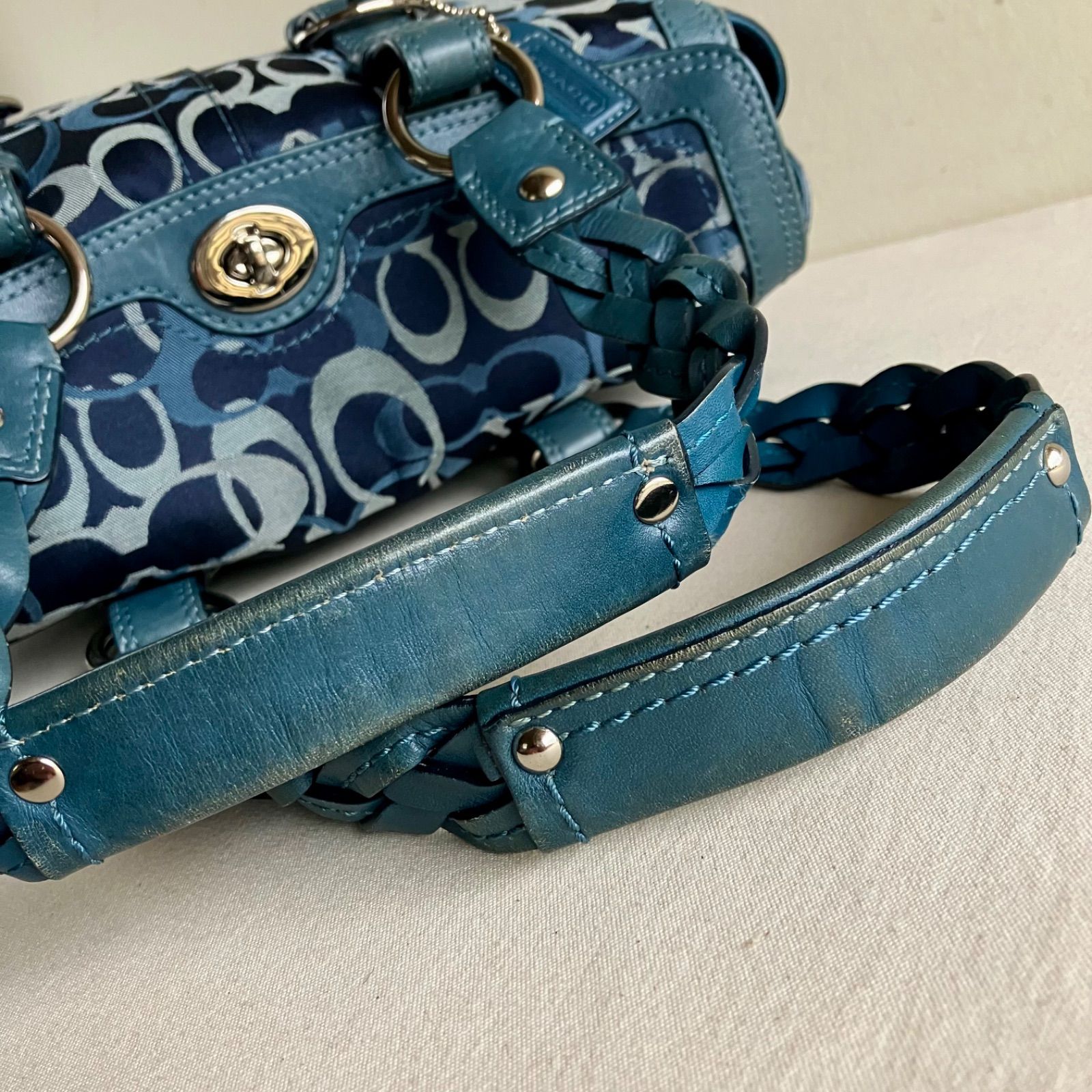 バッグ COACH vintage signature handbag Y2K Coach y2k Blue Chelsea Optic Signature Turnlock Satchel Handbag