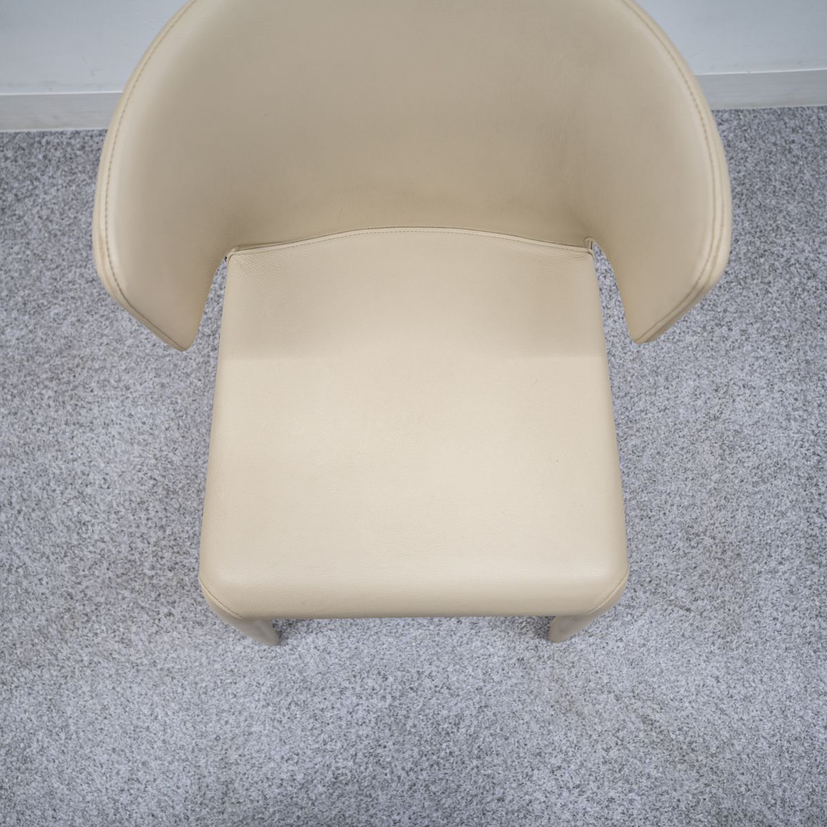 アームチェア ダイニング