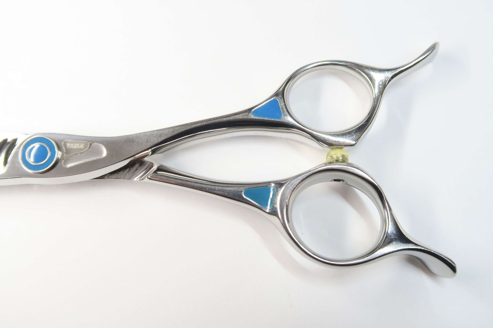 トギノン TOGINON