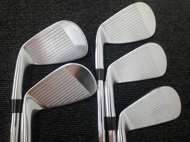 中古 アイアンセット タイトリスト 620 CB/AMT TOUR WHITE/R300S200/30