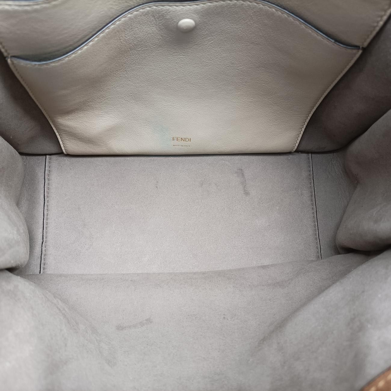 フェンディFendiフリップ