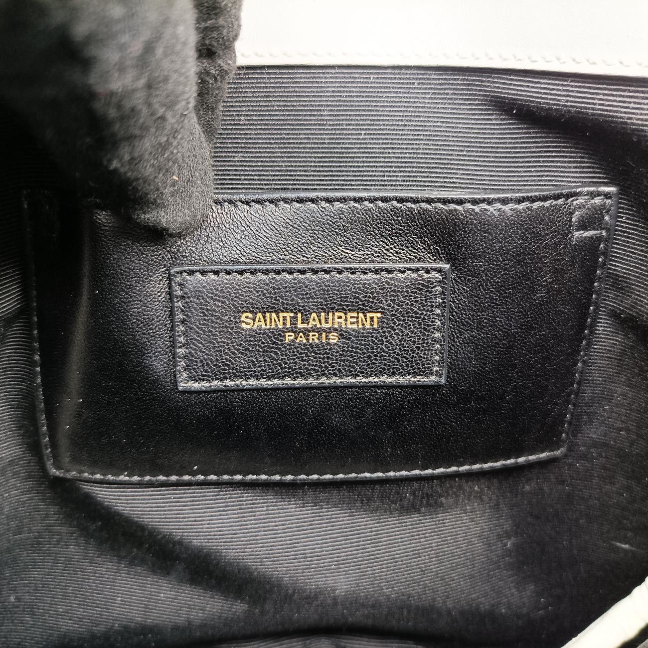 バイ エンベロープ