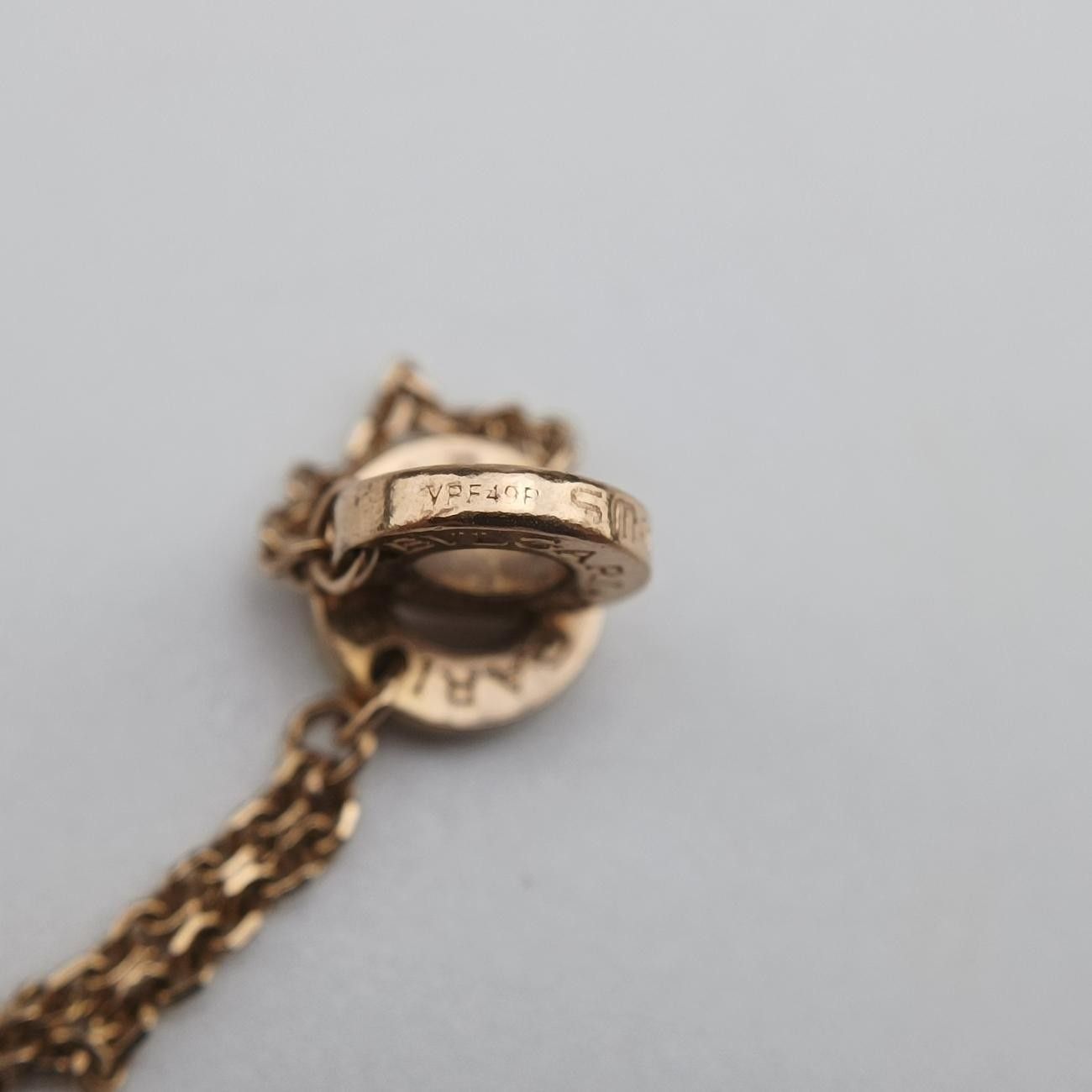 ホワイト×ゴールド