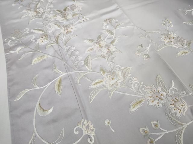 総手刺繍 花唐草文