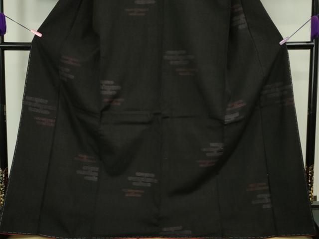 平和屋本店■極上　本場結城紬　重要無形文化財　80亀甲　飛び亀甲柄　エ霞　黒地　証紙付き　逸品　未使用　DZAB1721kh5 平和屋本店□極上 本場結城紬 重要無形文化財 80亀甲 飛び亀甲柄 エ霞