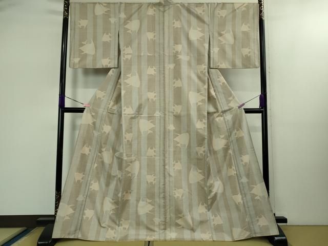 平和屋本店■極上　本場大島紬　白大島　7マルキ　エンゼルフィッシュ　逸品　DZAB1728kh5 平和屋本店□極上 本場大島紬 白大島 7マルキ エンゼルフィッシュ 逸品