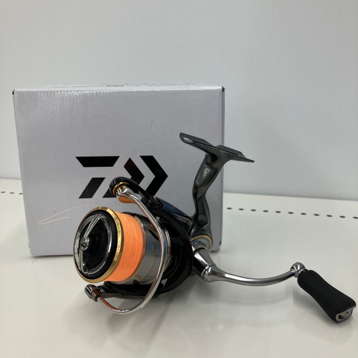釣り用品 リール スピニングリール DAIWA 20ルビアス FC LT 2000 S-XH 箱有り