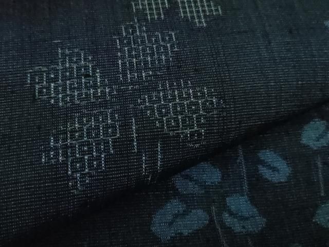 平和屋着物■極上　結城紬　単衣　100亀甲　飛び亀甲柄　枝葉間道　四つ葉のクローバー　逸品　DZAB0596kh5 平和屋着物□極上 結城紬 単衣 100亀甲 飛び亀甲柄 枝葉間道 四つ葉の