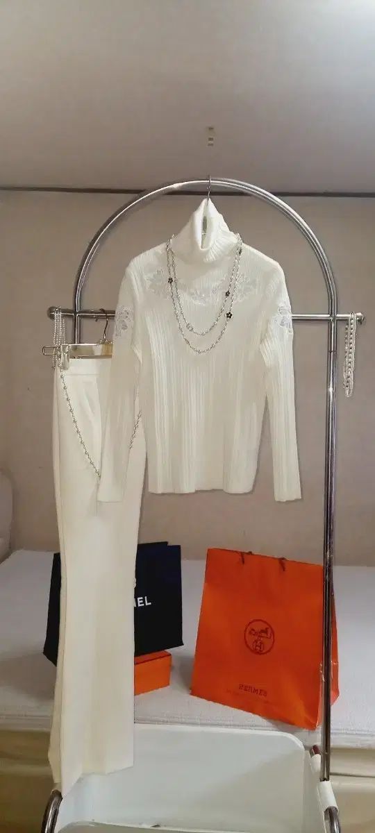 ウール100% タートルネック slow people ブーツカット ズボン 2種類 【楽天市場】リーバイス プレミアム ブーツカット ジーンズ リンスブーツ A0909-0003 SO HIGH BOOTCUT RINSE BOOTS  メンズ ストレッチ デニムパンツ : ココチヤ