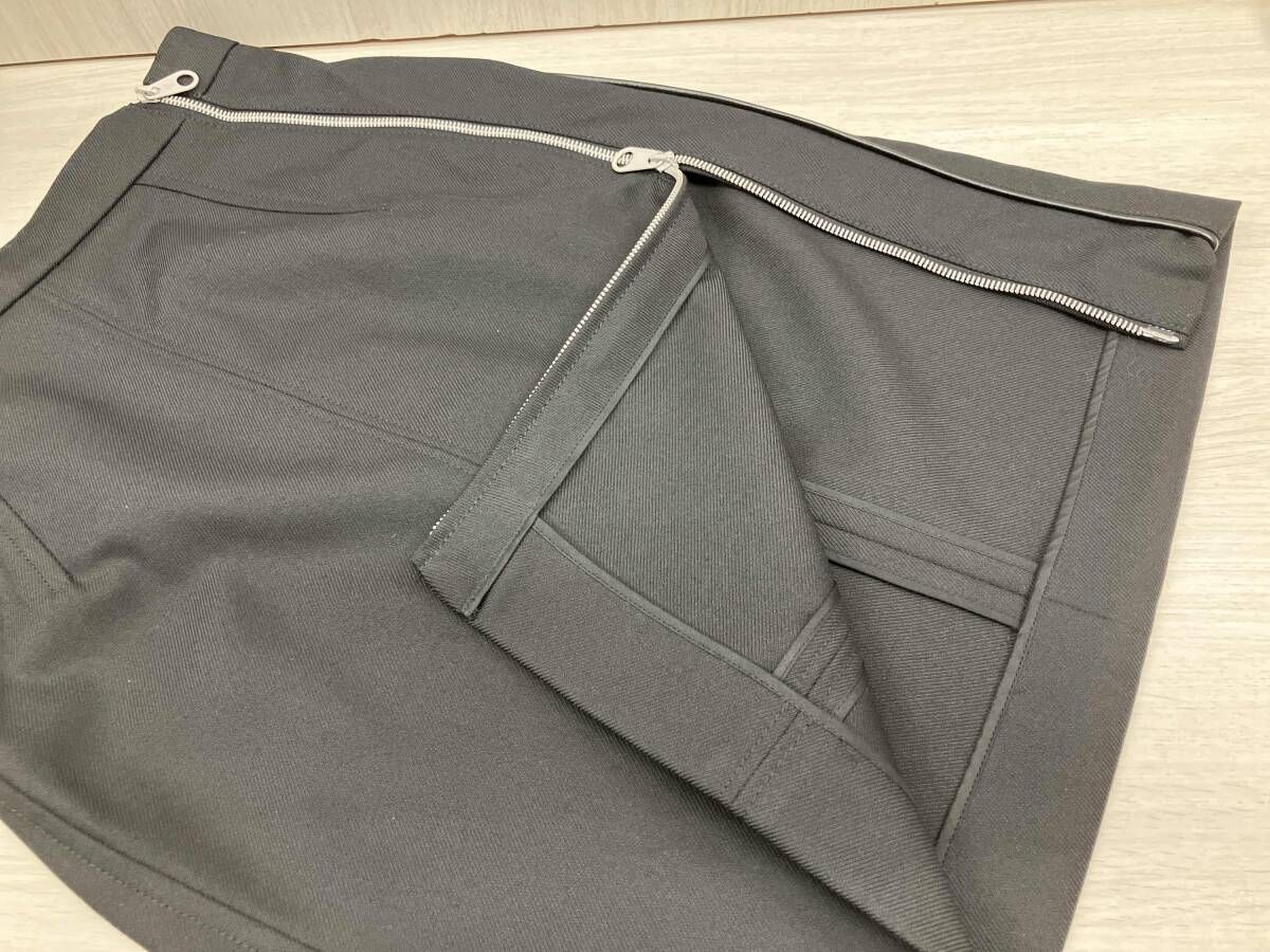 LOUIS オンライン VUITTON タイトスカート／ブラック 表記サイズ38