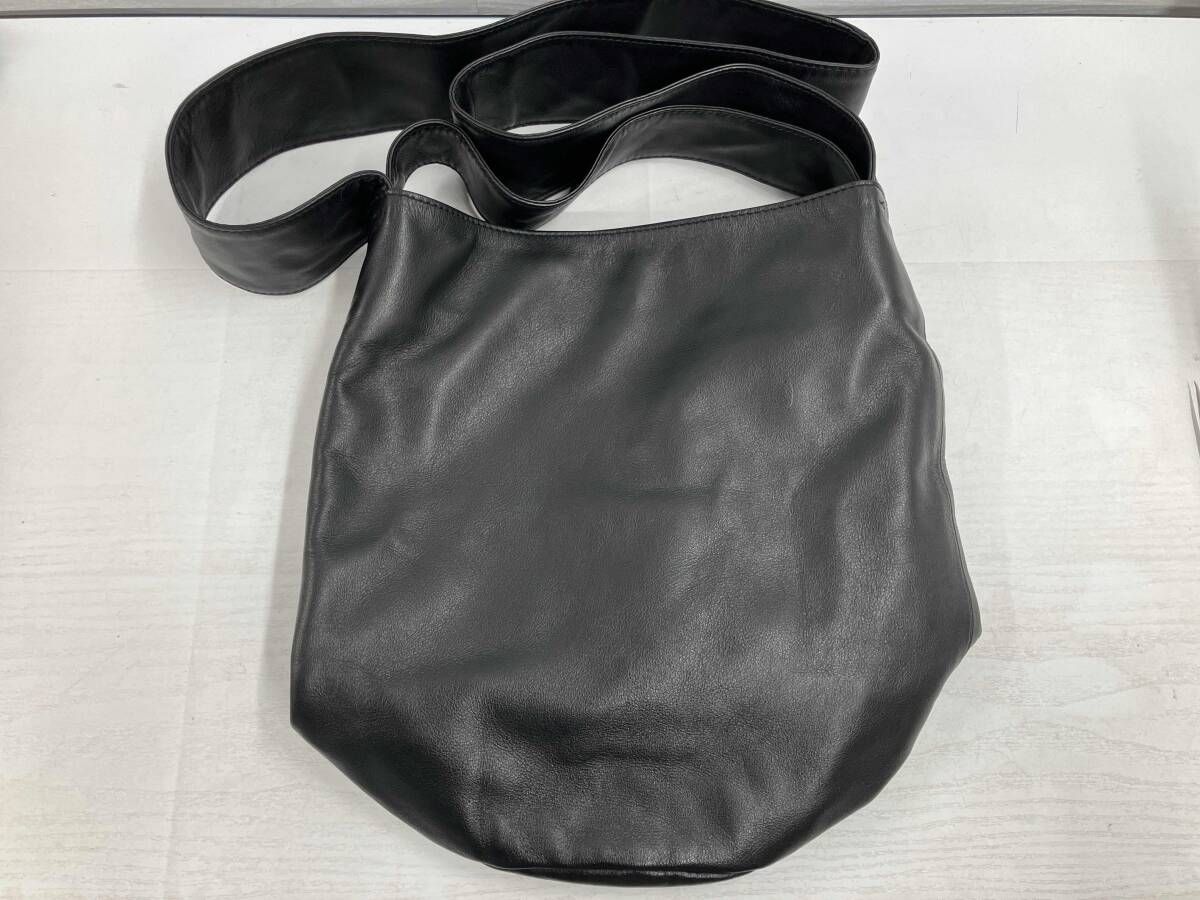 TIDI DAY AND AUGUST ティディ デイ アンド オーガスト ショルダーバッグ レザー 牛革 ブラック