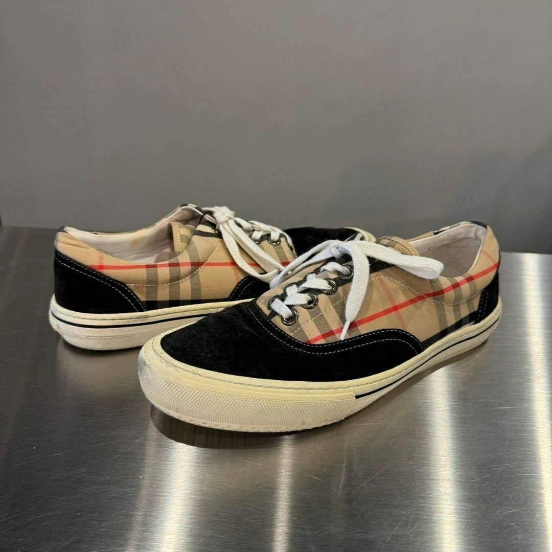 BURBERRY』バーバリー (41) ノバチェック柄 ショップ スニーカー 美品