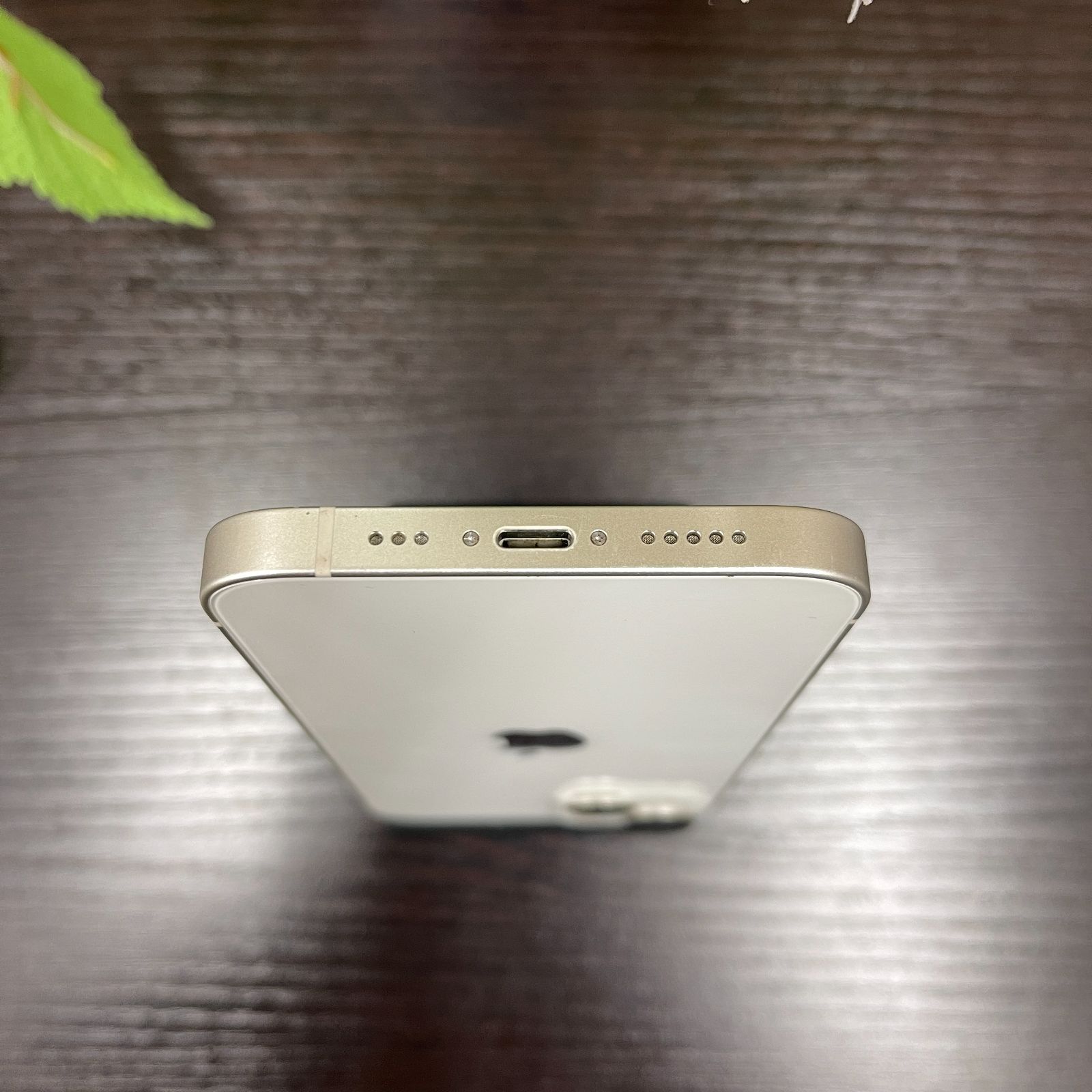 iPhone 13 128GB スターライト 国内SIMフリー 送料無料