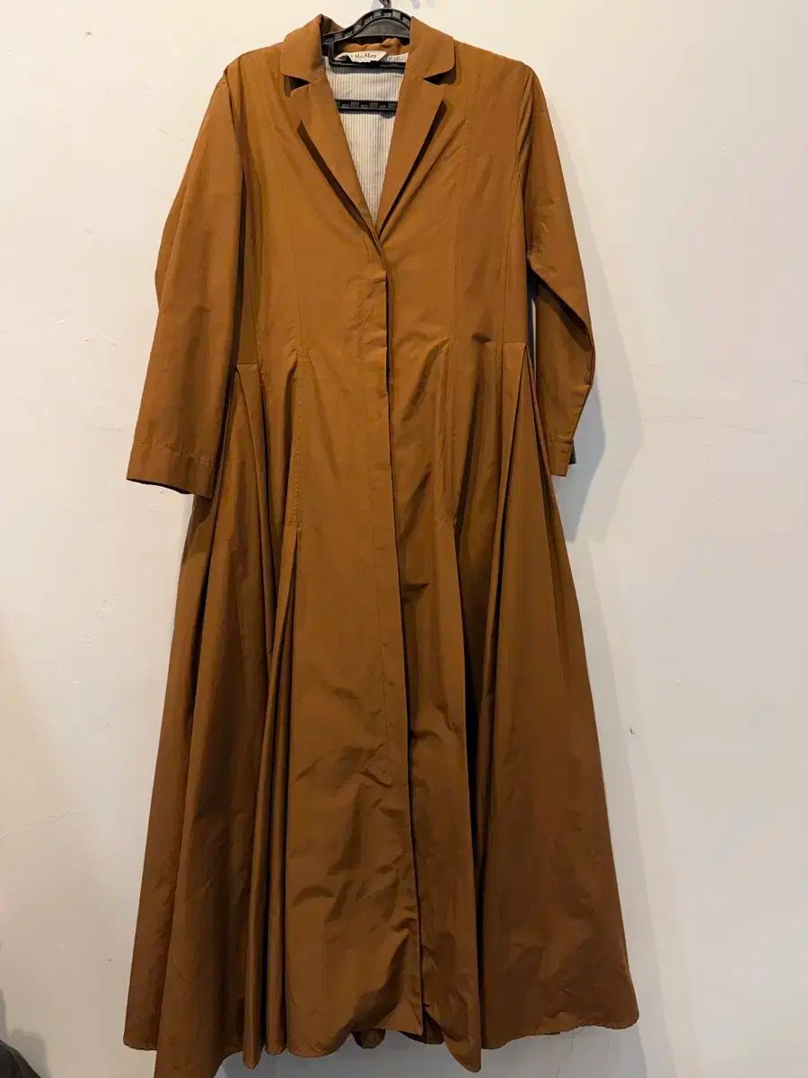S MaxMaraのブラウン ロング ONE PIECE です