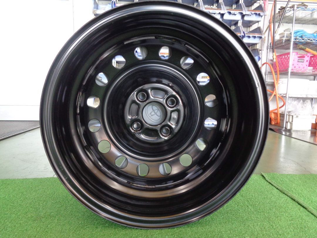 ヤリス ホイール