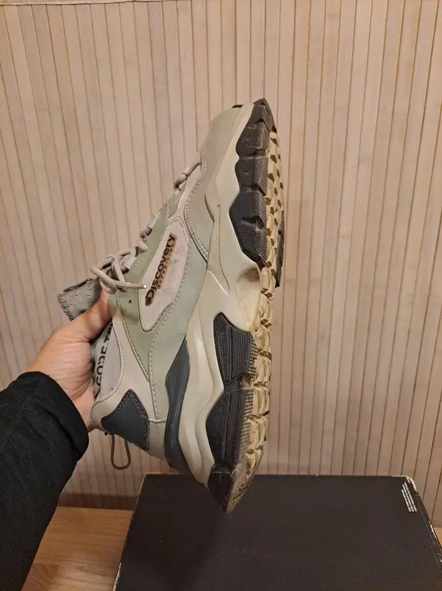 DISCOVERY GORE-TEX ハイトップ トレッキングシューズ 270サイズ OLIVEOS_COM_TR