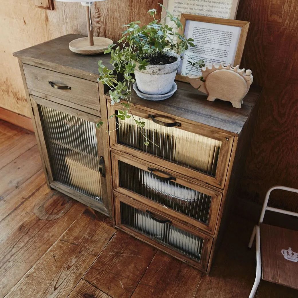 収納ボックス ガラスキャビネット