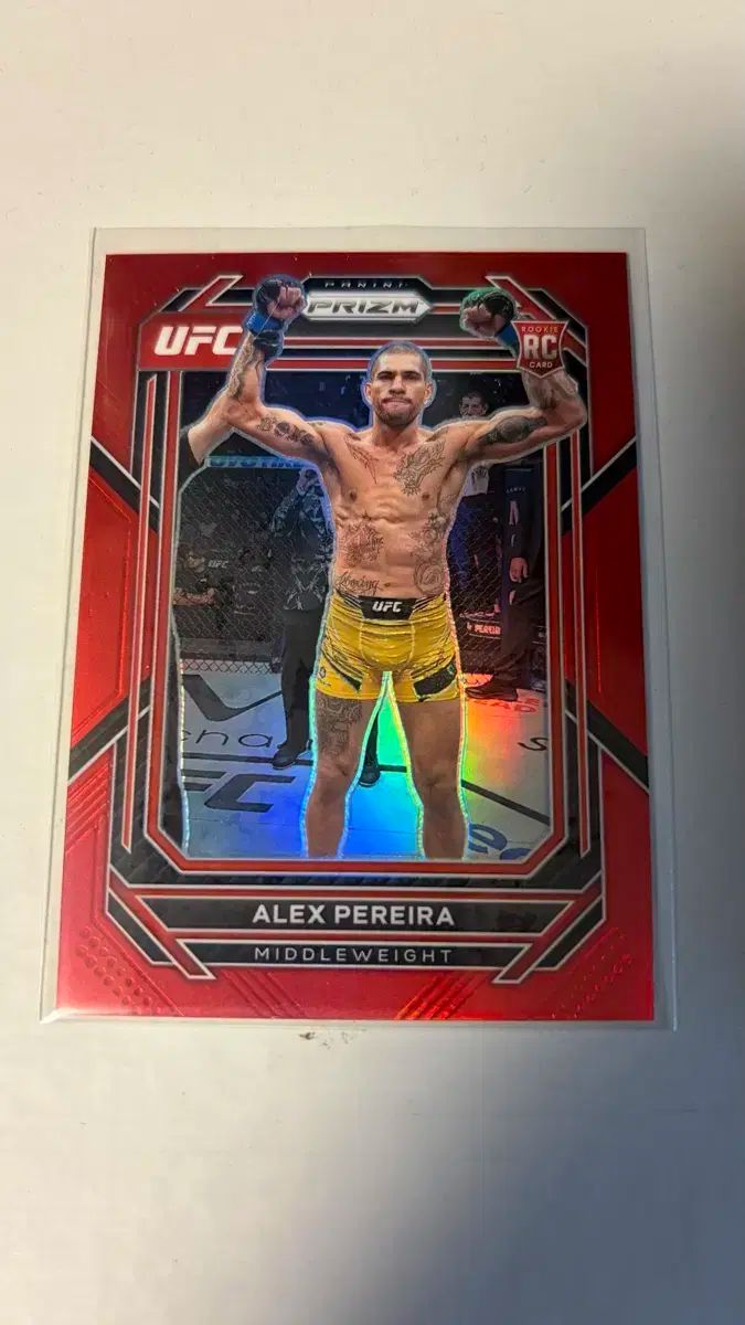 UFCカード レッド ルーキーカード ペレイラ エルナンデス パディ など